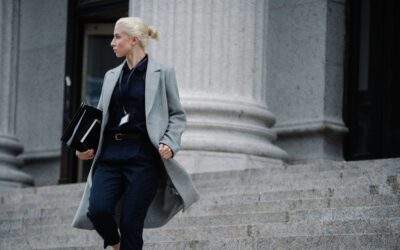 Stay, Stretch or Step Away™ A Mid-Career Decision Framework for Women Who Feel Stuck